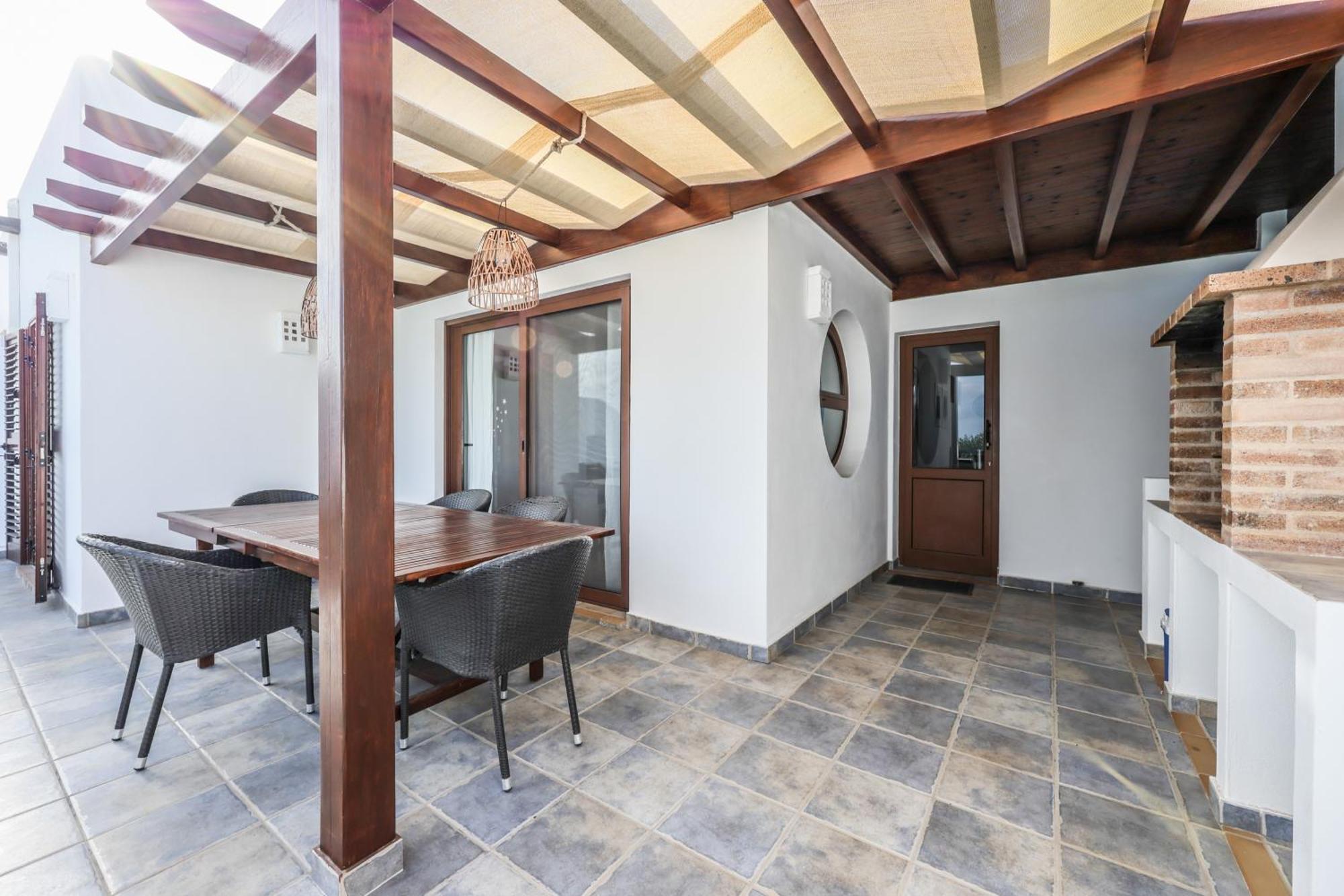 Villas Lanzarote Los Altos By New Lanzasuites Villa Serena Playa Blanca  Exteriör bild